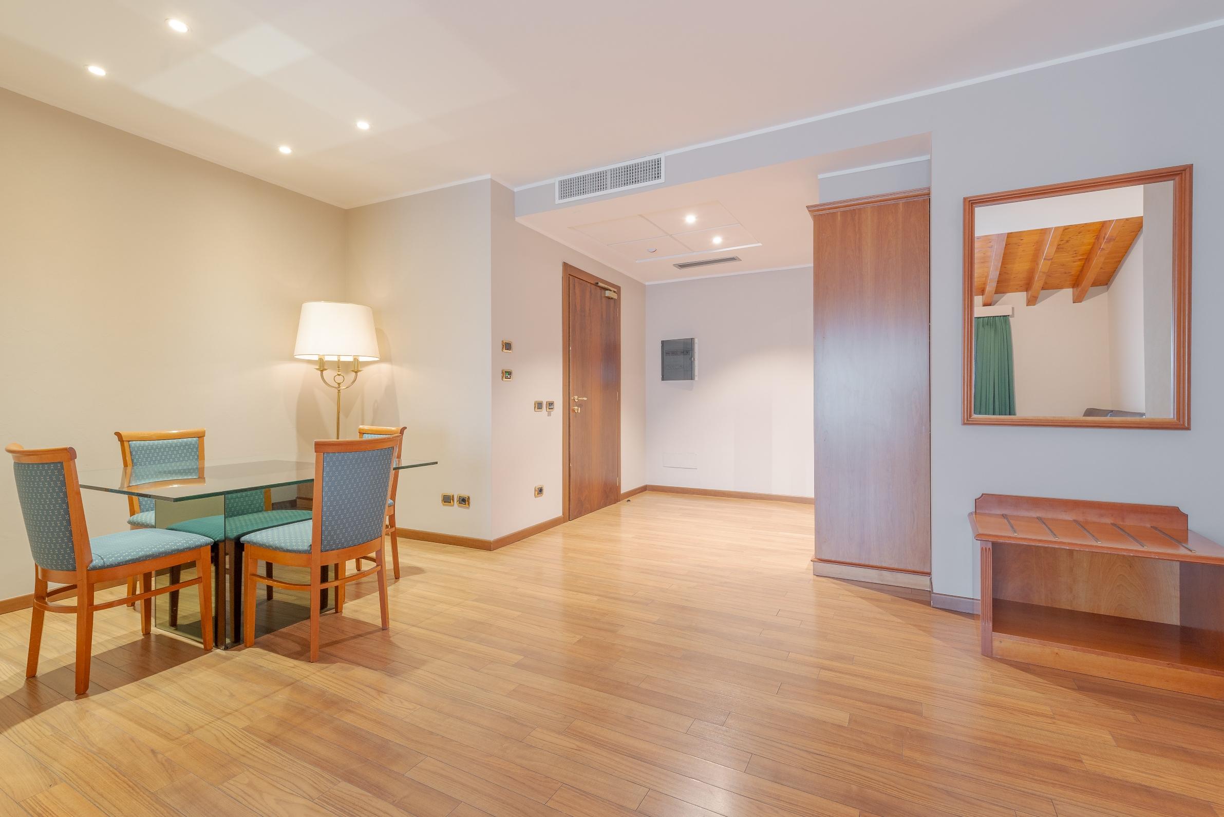 Horizon Wellness & - Western Signature Collection Varese